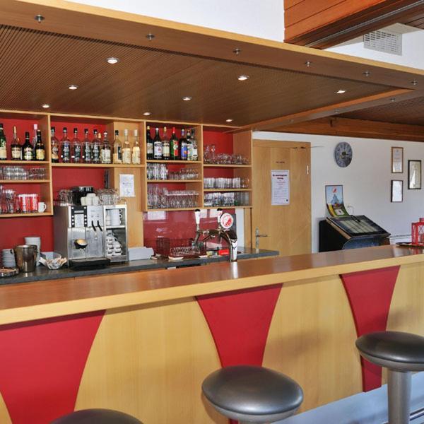 Hotel Restaurant Emshorn Oberems Bagian luar foto